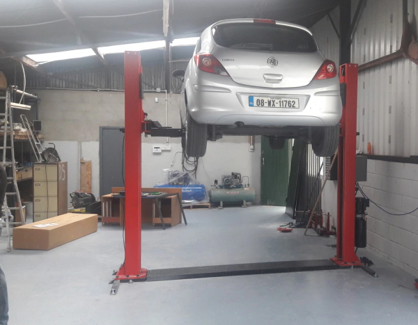 2 post 4000kg lift