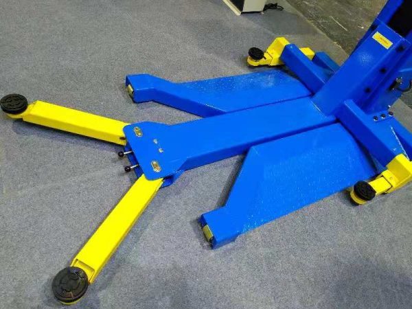 Pacini 2500kg Single Post Lift
